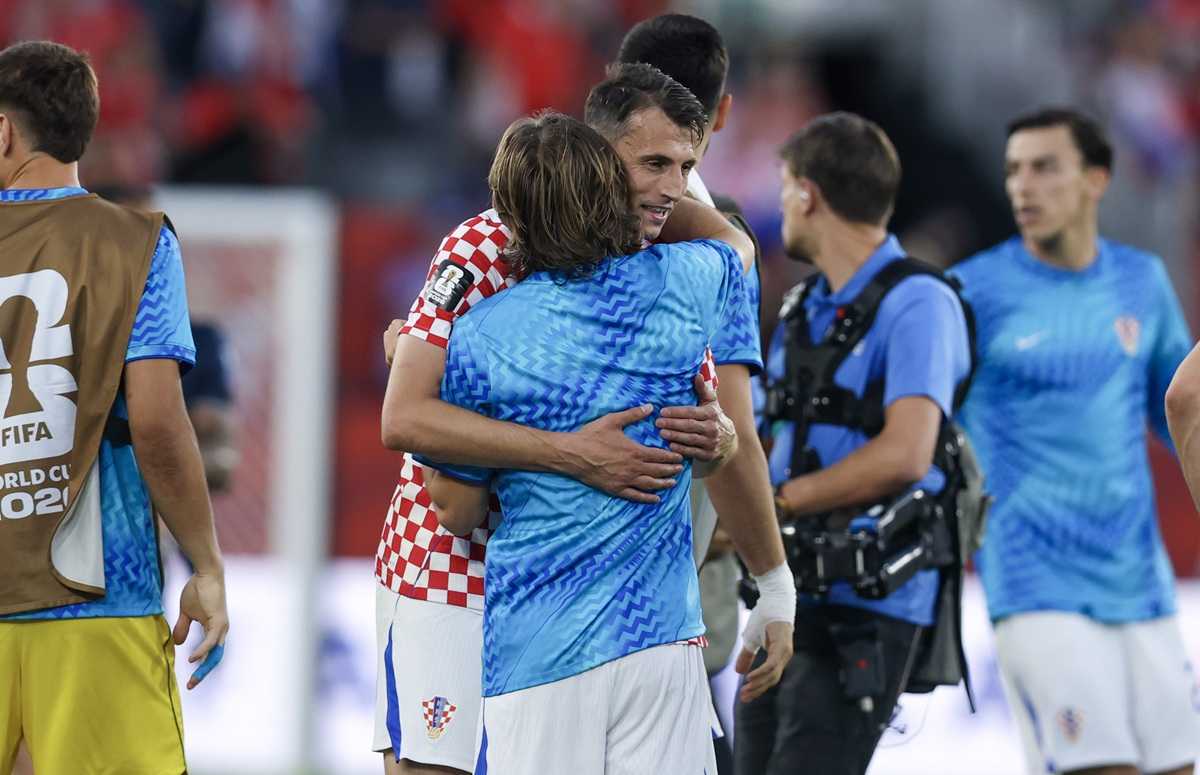 Luka Modrić, Ante Budimir slave pobjedu nad Panamom / Foto: Hina
