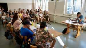 FRIEDRICHSHAFEN: Veseli završetak školske godine uz predstavu „Posljednji dan škole“  
