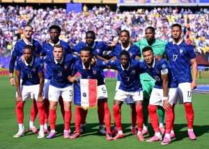 NEZAUSTAVLJIVA FRANCUSKA: Kylian Mbappe i društvo s 3:0 izbacili Švedsku sa SP-a NEZAUSTAVLJIVA FRANCUSKA: Kylian Mbappe i društvo s 3:0 izbacili Švedsku sa SP-a