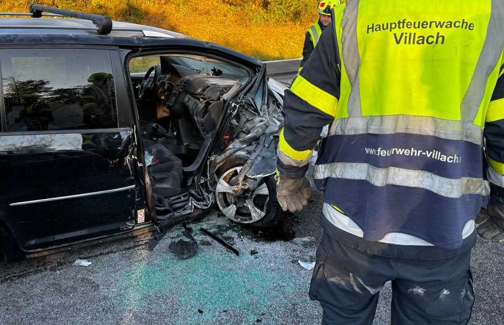 Prometna nesreća u Villachu / Foto: Facebook / Hauptfeuerwache Villach